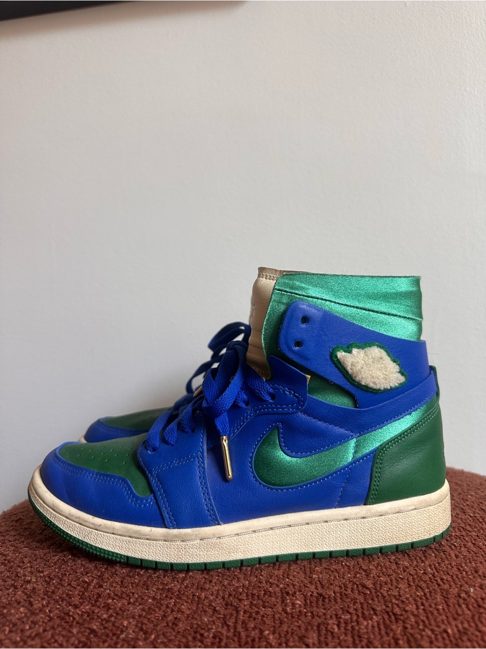 Nike Air Jordan 1 High Zoom Air CMFT “Somos Familia” Sneakers | Women’s 6.5